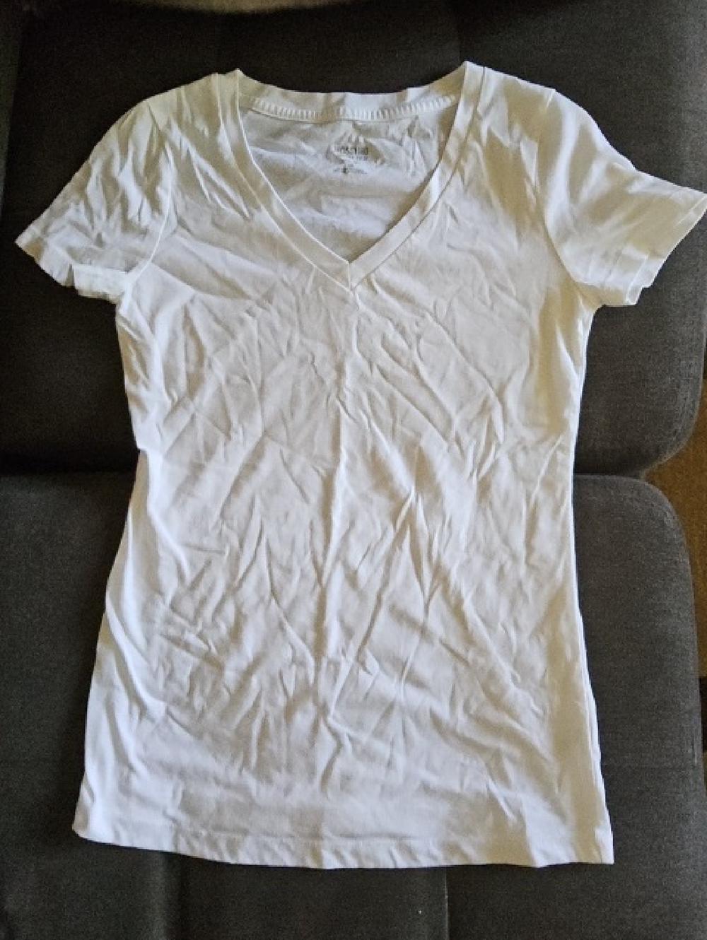 Mossimo Women's White V-Neck Tee